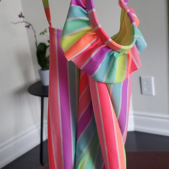 Swimsuit Size 5 - Picture 3 of 3